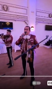 image of Mariachi Aguilas del la Barca Jalisco performing at Wedding