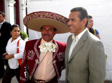 Aurelio and Villarigosa / Mariachi Frestival in Boyle Heights